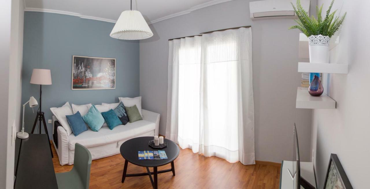 Gazi Discrit Next To Subway Appartement Athene Buitenkant foto